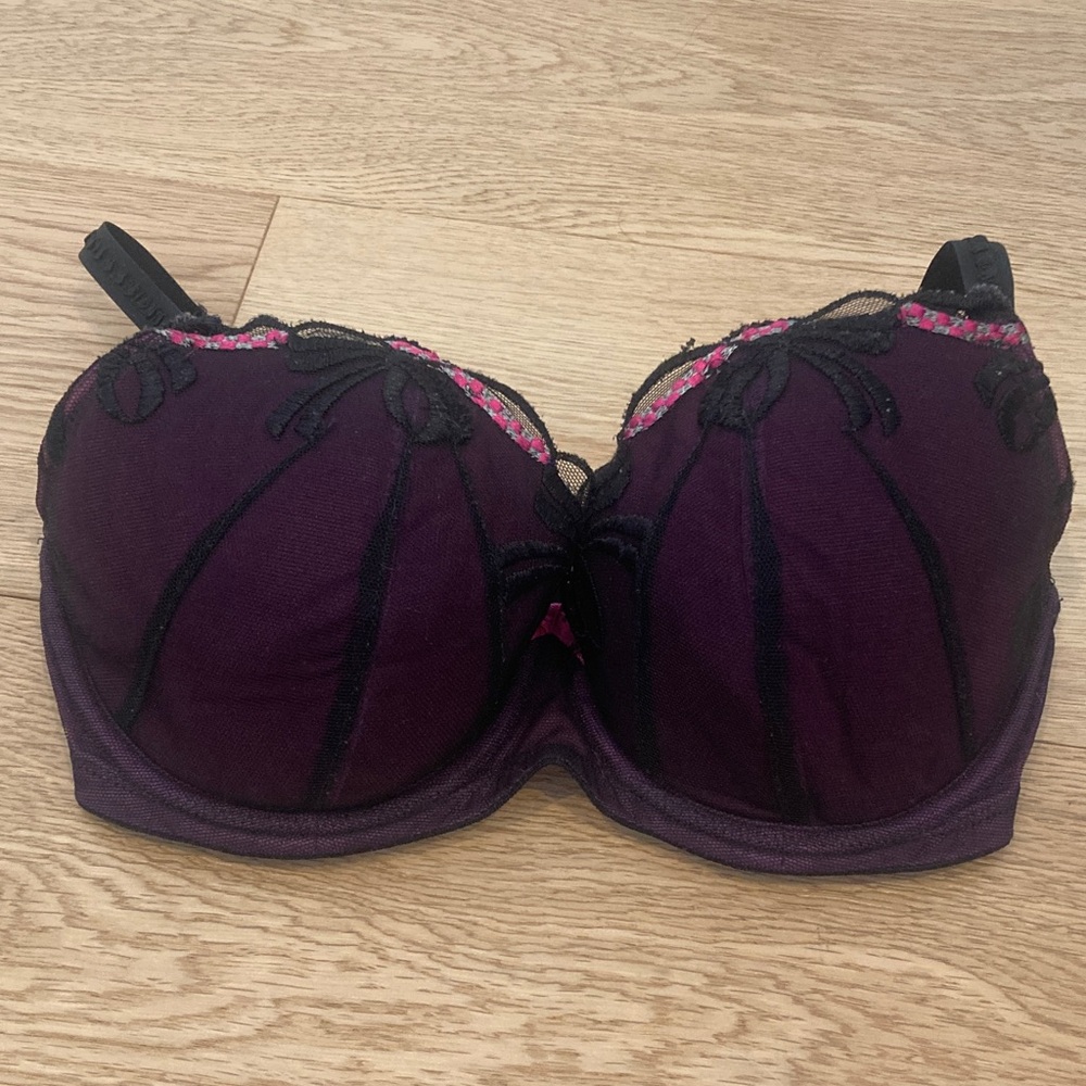 Cleo Panache Leila